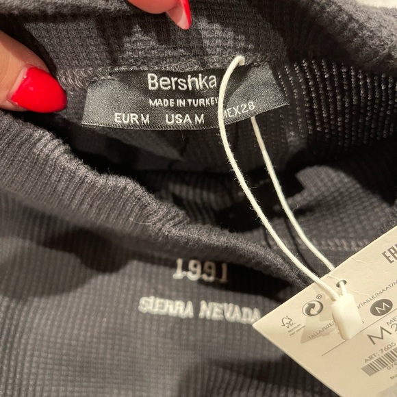 Bershka collegiate high neck crop top, NWT - Picture 10 of 10